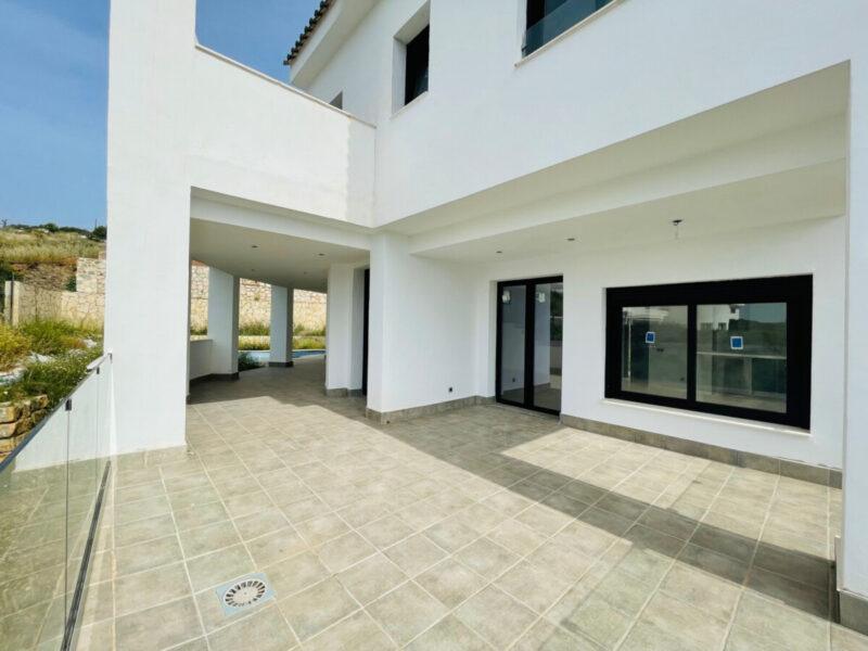 Sea View Villas with Indoor & Outdoor Pools in Benalmádena, Costa del Sol